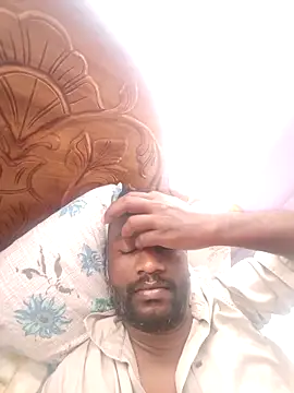 Snapshot of Paramkeerthi chatting on 05-11-26, 01:55 Paramkeerthi online show from 05-11-26, 01:55