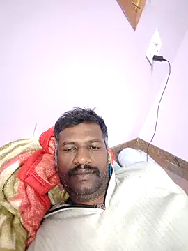 Snapshot of Paramkeerthi chatting on 06-08-26, 05:13 Paramkeerthi online show from 06-08-26, 05:13