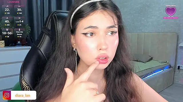 Diara 1an online show from 11-19-25, 04:51