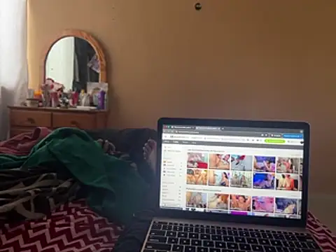 manrrique4567 online show from 02-22-26, 04:05