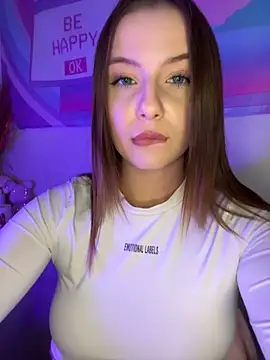 Snapshot of LoKIRAve chatting on 11-29-25, 09:12 LoKIRAve online show from 11-29-25, 09:12