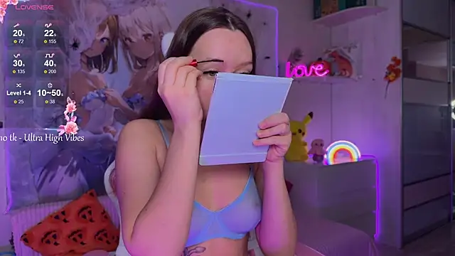 Snapshot of CheekySashaCharm chatting on 12-02-25, 06:08 CheekySashaCharm online show from 12-02-25, 06:08