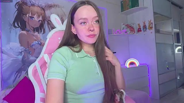 CheekySashaCharm online show from 04-19-26, 06:32