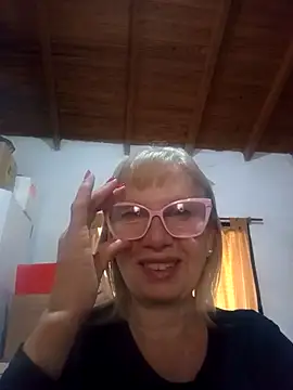 SexyMilf1211 online show from 04-09-26, 04:34