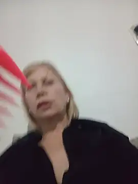 Snapshot of SexyMilf1211 chatting on 05-15-26, 11:39 SexyMilf1211 online show from 05-15-26, 11:39