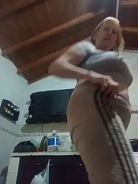 Snapshot of SexyMilf1211 chatting on 05-25-26, 11:38 SexyMilf1211 online show from 05-25-26, 11:38