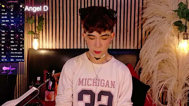 Angeldust19 online show from 02-19-26, 04:08