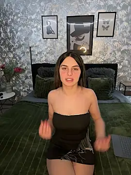 Snapshot of DeineJulia chatting on 12-15-25, 11:31 DeineJulia online show from 12-15-25, 11:31