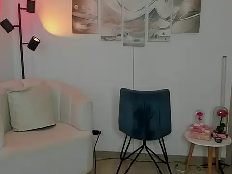 Snapshot of haileyflorez_ chatting on 02-07-26, 06:11 haileyflorez online show from 02-07-26, 06:11