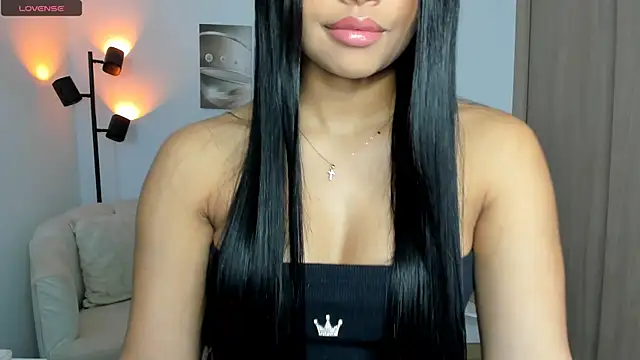 haileyflorez  online show from 06-24-26, 03:11