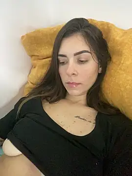 Snapshot of fer-nanda chatting on 05-29-26, 04:10 fer-nanda online show from 05-29-26, 04:10