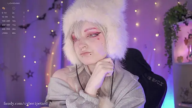 Snapshot of vronnier chatting on 02-14-26, 03:20 vronnier online show from 02-14-26, 03:20