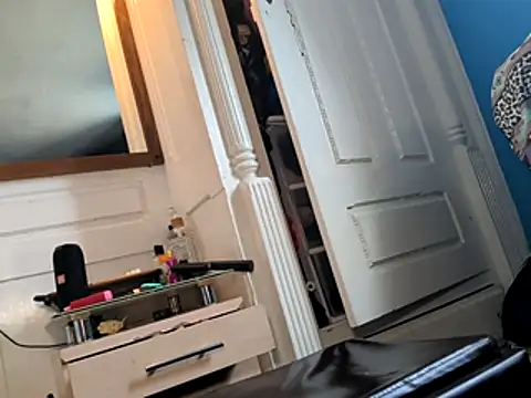 monalily online show from 03-11-26, 08:37