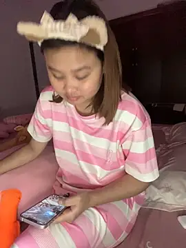 Lina8386 online show from 12-14-25, 11:37