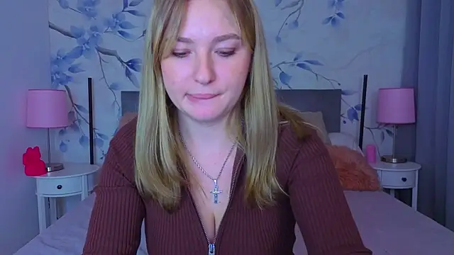 Snapshot of Sweetie_kitty1 chatting on 11-14-25, 02:49 Sweetie kitty1 online show from 11-14-25, 02:49