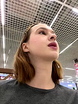 Snapshot of hani_obsessed chatting on 12-15-25, 09:46 hani obsessed online show from 12-15-25, 09:46