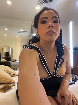 Snapshot of IvannaClaire chatting on 12-05-25, 12:36 IvannaClaire online show from 12-05-25, 12:36