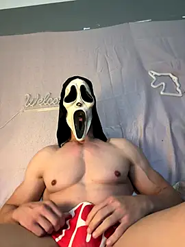 Snapshot of Luna_MaskedMan chatting on 11-19-25, 12:10 Luna MaskedMan online show from 11-19-25, 12:10