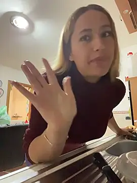 Snapshot of asshly20 chatting on 12-04-25, 04:59 asshly20 online show from 12-04-25, 04:59