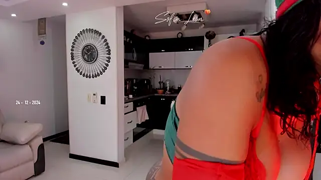 Snapshot of sofiasexhot chatting on 12-24-24, 06:50 sofiasexhot online show from 12-24-24, 06:50