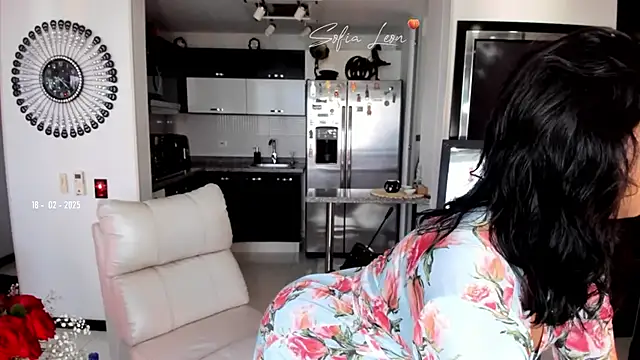 Snapshot of sofiasexhot chatting on 02-18-25, 01:22 sofiasexhot online show from 02-18-25, 01:22