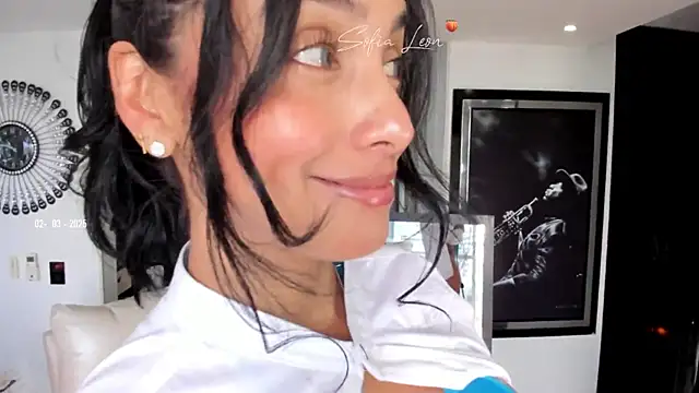 Snapshot of sofiasexhot chatting on 03-02-25, 03:48 sofiasexhot online show from 03-02-25, 03:48