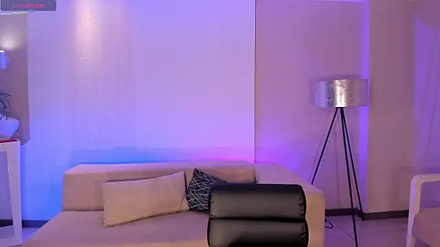 HaileyRoss  online show from 03-03-26, 11:38