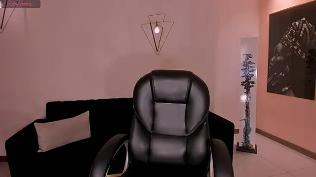 HaileyRoss  online show from 06-11-26, 11:58