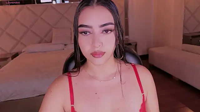 SophieLanne online show from 04-28-26, 04:17