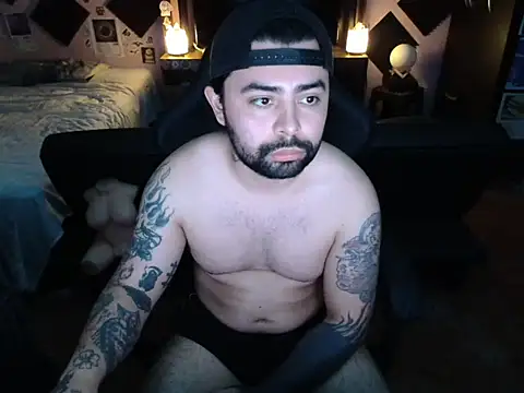 Snapshot of AtlasRise_ chatting on 11-15-25, 01:25 AtlasRise online show from 11-15-25, 01:25