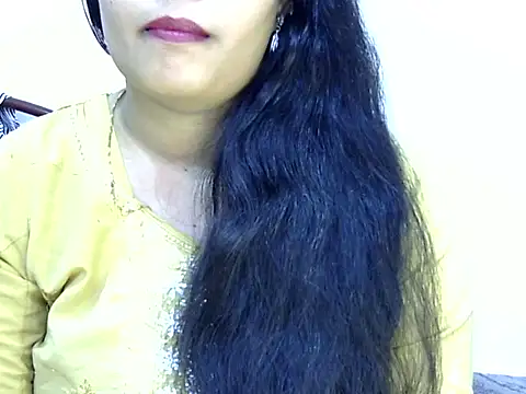 Muskan Jha online show from 04-13-26, 01:33