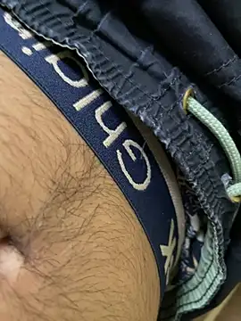 yassssst online show from 04-10-26, 02:44