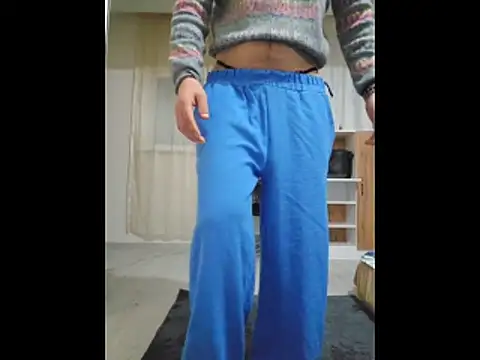 Snapshot of Lukemo chatting on 11-17-25, 11:32 Lukemo online show from 11-17-25, 11:32