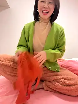 Snapshot of xiaoling2358 chatting on 11-29-25, 01:47 xiaoling2358 online show from 11-29-25, 01:47