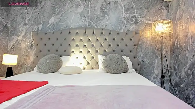 Ada Turner online show from 11-23-25, 06:41