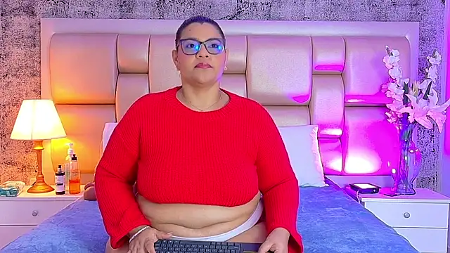 SelennaCooper online show from 04-21-26, 11:49