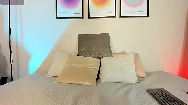 Sofi vega77 online show from 04-18-26, 12:31