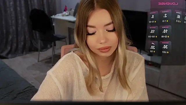 maymaymaymayy online show from 11-17-25, 01:33