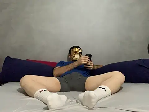 Snapshot of PlayWithMe95 chatting on 11-17-25, 04:13 PlayWithMe95 online show from 11-17-25, 04:13