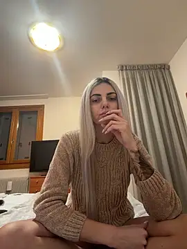 Snapshot of feliciafelon chatting on 03-02-26, 08:04 feliciafelon online show from 03-02-26, 08:04