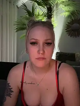 Wet Kymistry online show from 11-16-25, 04:40