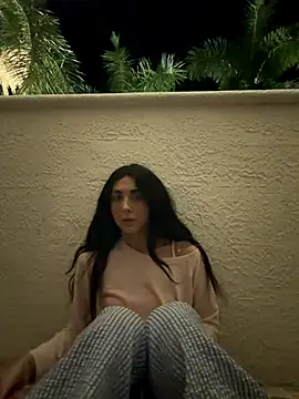 sometimesmiachristina online show from 12-15-25, 05:23