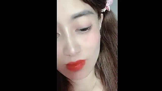 Snapshot of MiAnna-Lovee chatting on 11-25-25, 07:41 MiAnna-Lovee online show from 11-25-25, 07:41