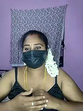 Snapshot of Tamil_devagi chatting on 05-08-26, 08:25 Tamil devagi online show from 05-08-26, 08:25