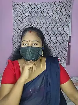 Snapshot of Tamil_devagi chatting on 05-15-26, 05:42 Tamil devagi online show from 05-15-26, 05:42