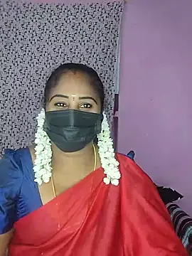 Snapshot of Tamil_devagi chatting on 05-18-26, 06:03 Tamil devagi online show from 05-18-26, 06:03
