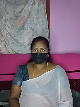 Snapshot of Tamil_devagi chatting on 06-05-26, 04:52 Tamil devagi online show from 06-05-26, 04:52