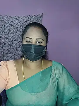 Snapshot of Tamil_devagi chatting on 06-10-26, 05:45 Tamil devagi online show from 06-10-26, 05:45