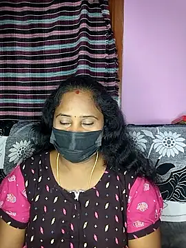 Snapshot of Tamil_devagi chatting on 06-17-26, 10:39 Tamil devagi online show from 06-17-26, 10:39