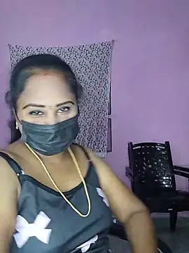 Snapshot of Tamil_devagi chatting on 06-21-26, 05:48 Tamil devagi online show from 06-21-26, 05:48